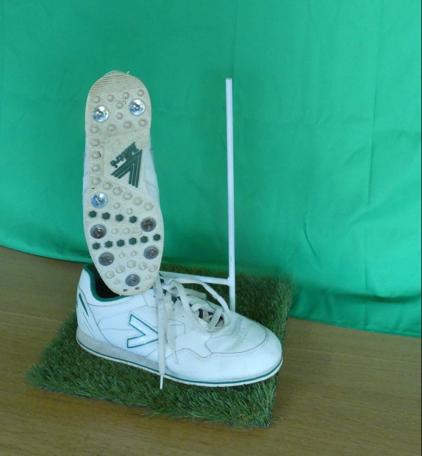 Pair of Men’s Mitre Cricket Shoes