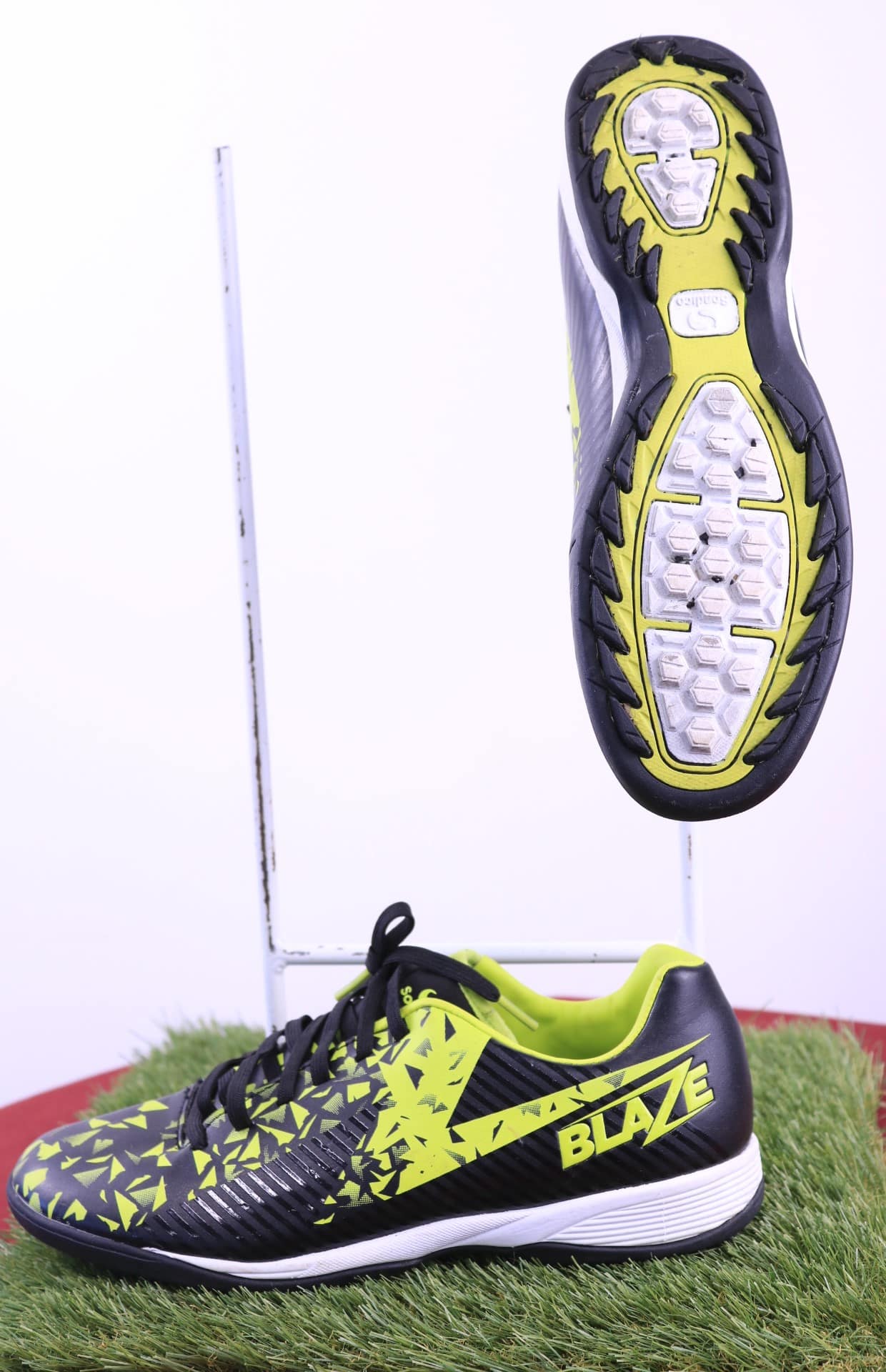 Sondico Blaze Youth's Astro Turf Football Boots kitround