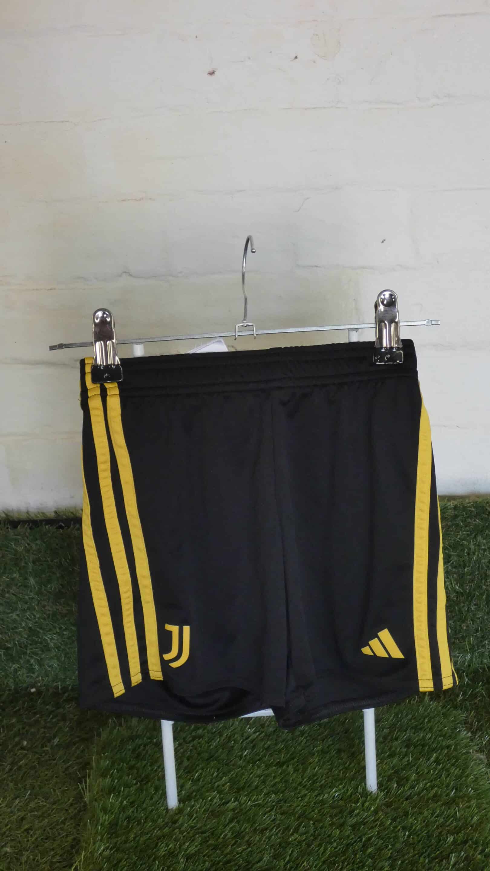 Kids adidas Juventus Shorts