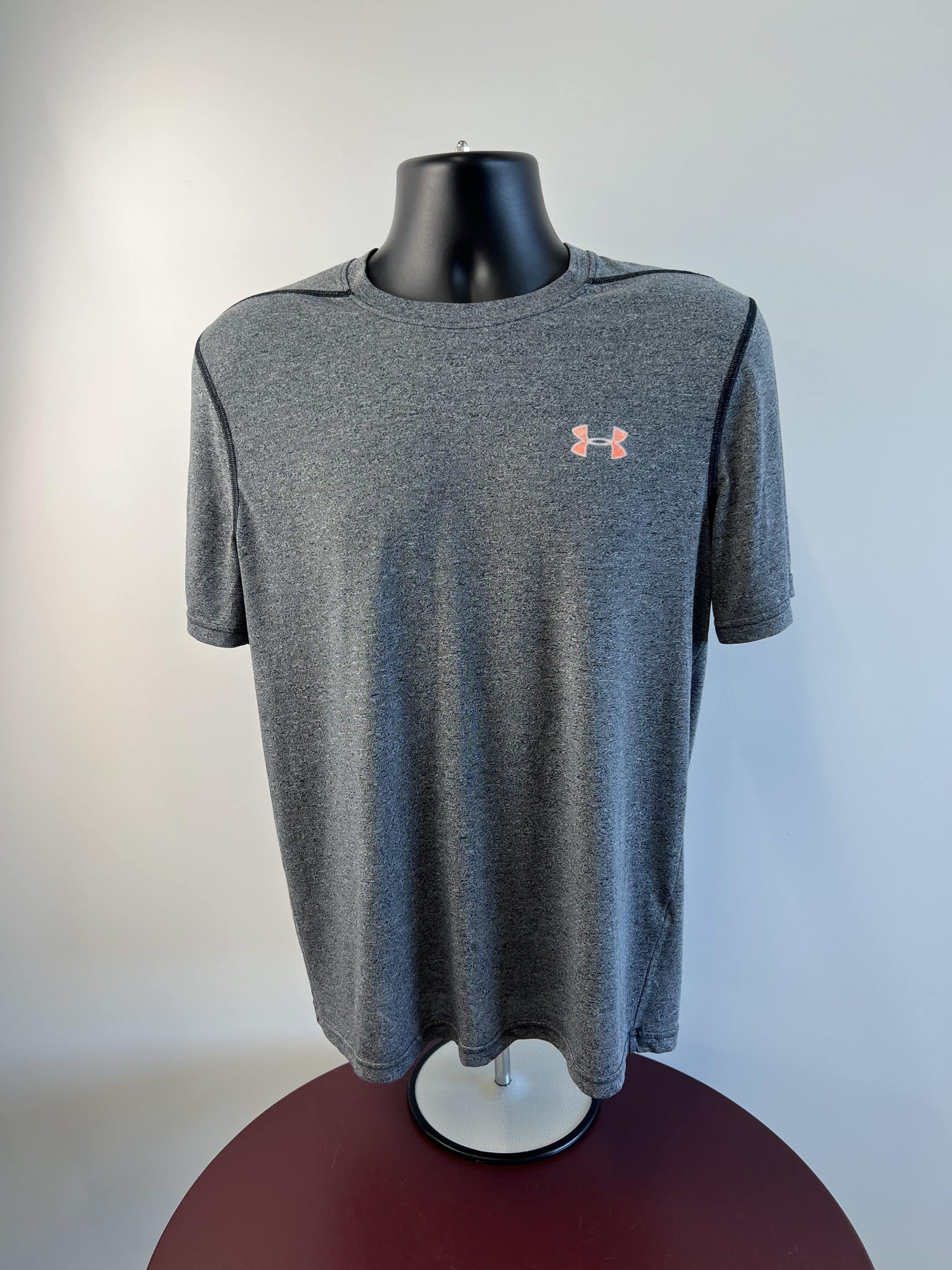Under Armour Men’s Grey T-Shirt