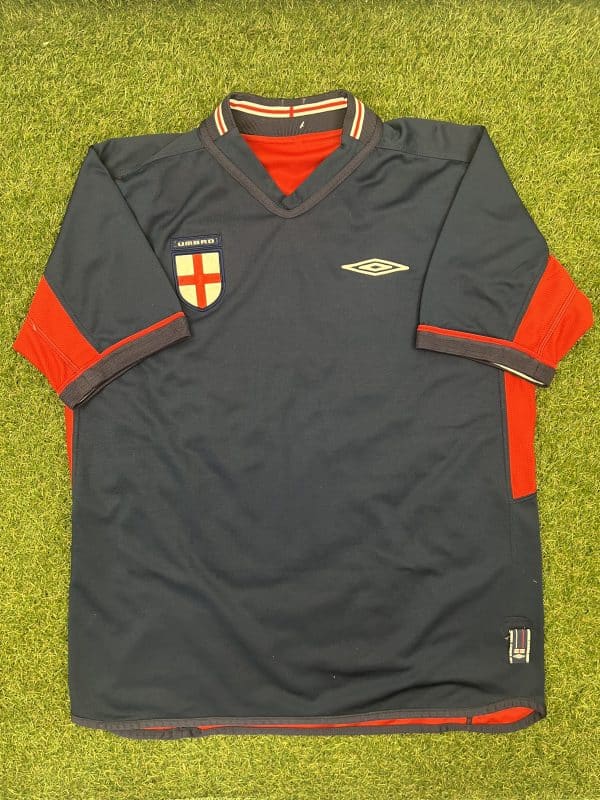 Umbro Reversable England Football Shirt (size M-L)
