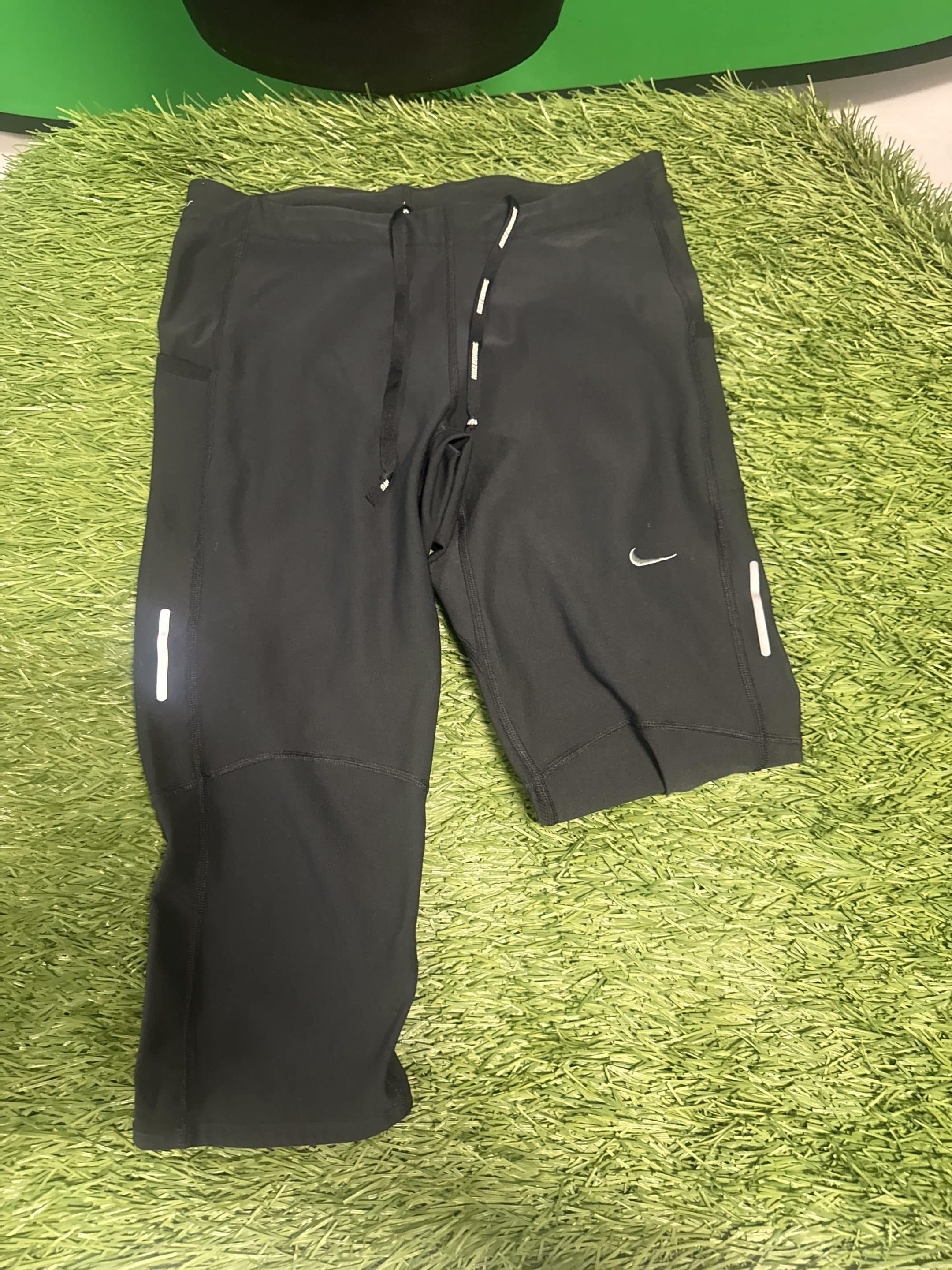 Nike Black 3/4 length Leggings