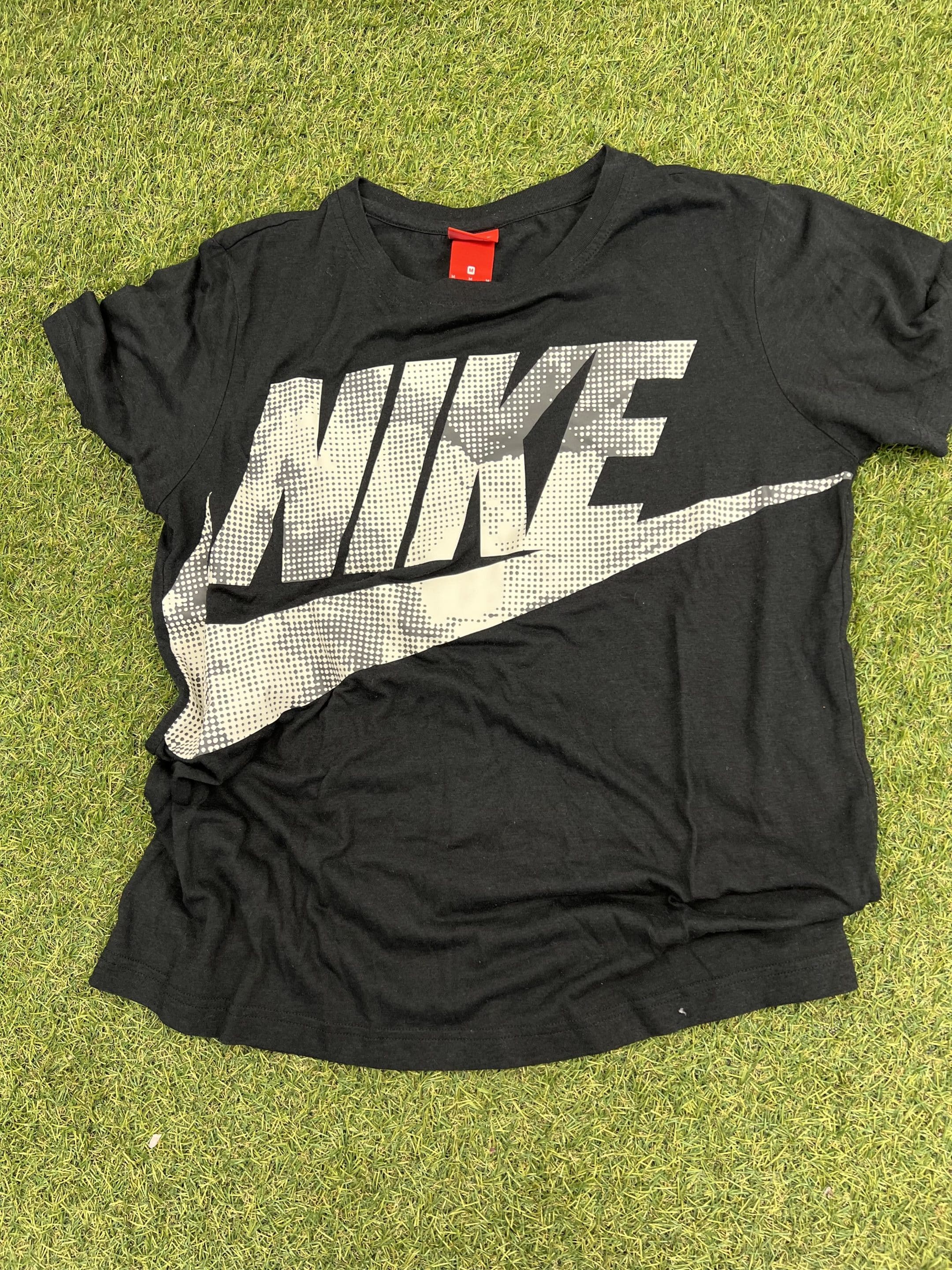 Nike Medium Black T-Shirt