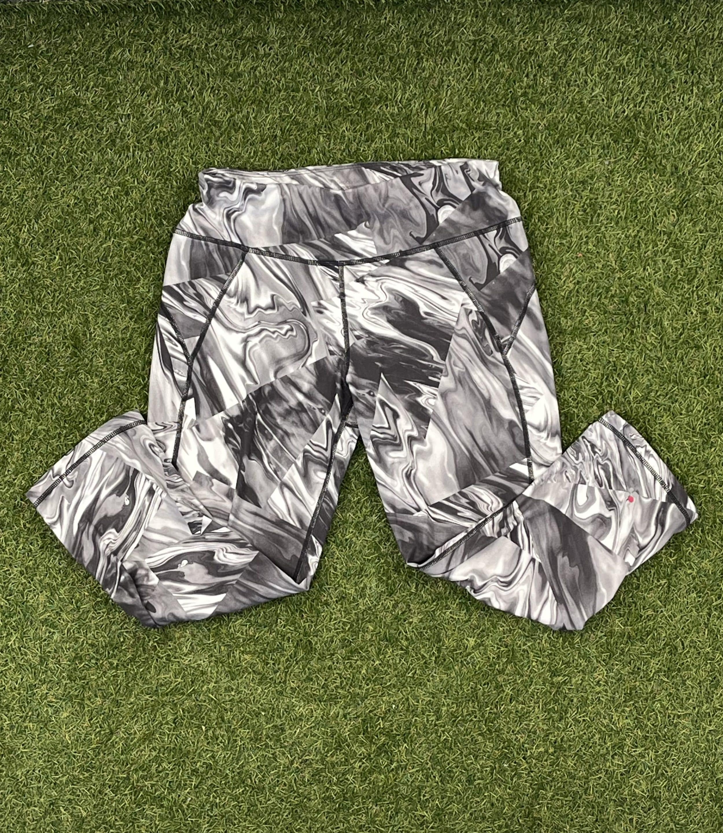 Sweaty Betty Abstract Leggings