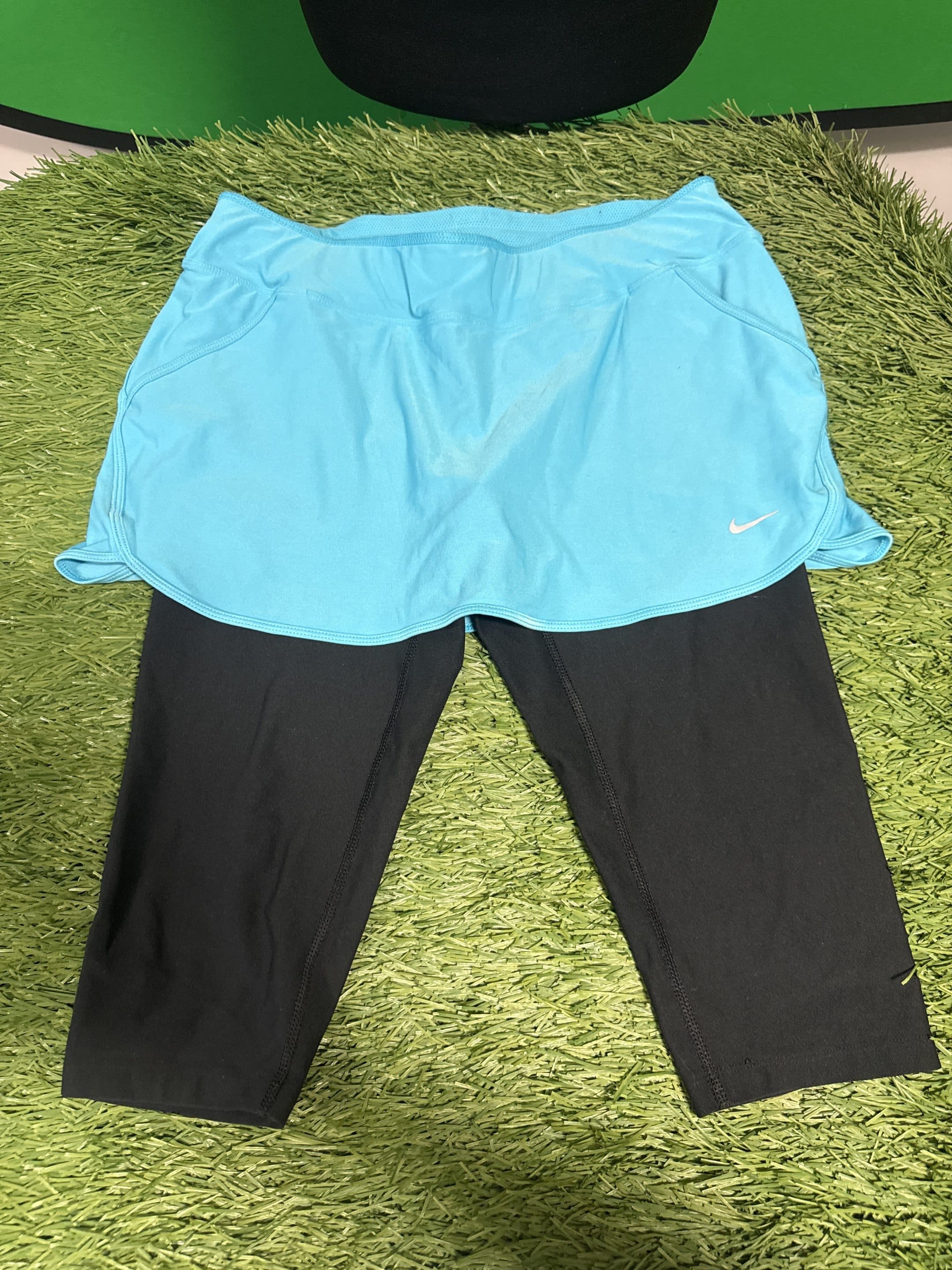 Nike Women’s Running Skirt with Leggings